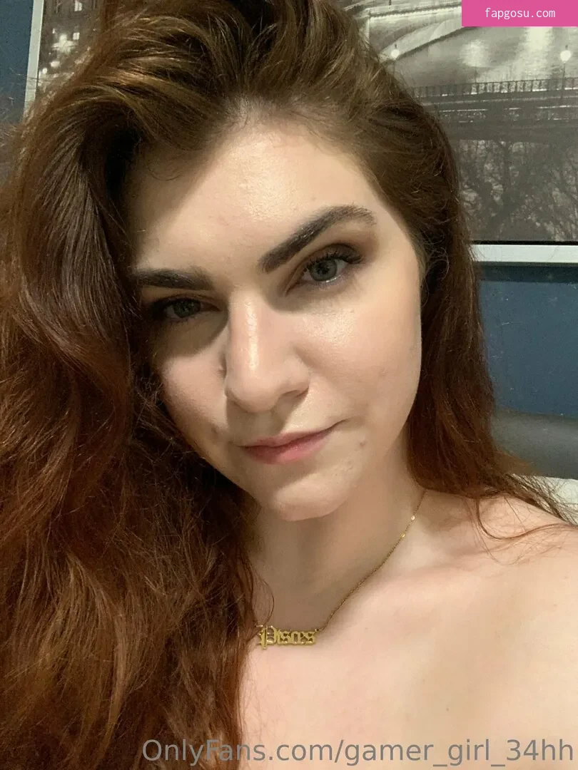 34HHGamerGirlHannah