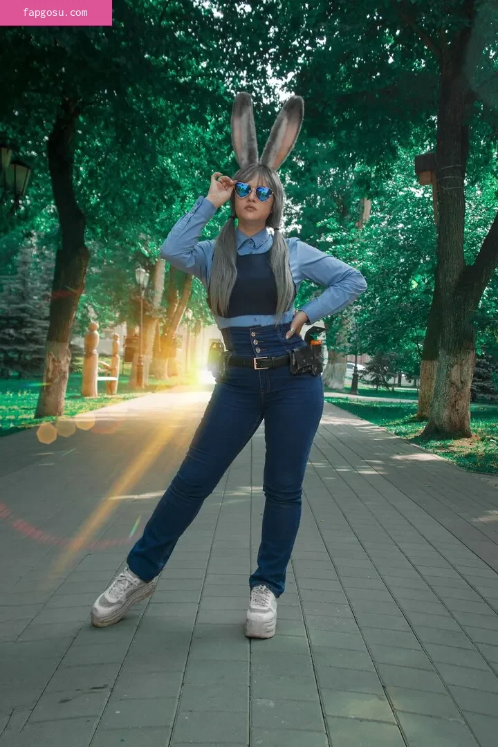 4iipainters_cosplay
