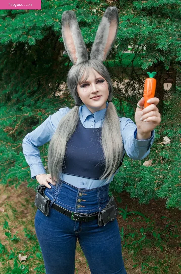 4iipainters_cosplay