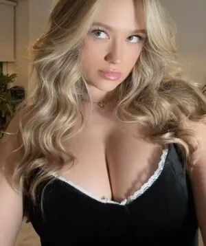 abbyhuxley content