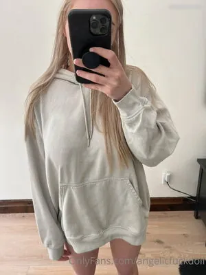 angelicfuckdoll
