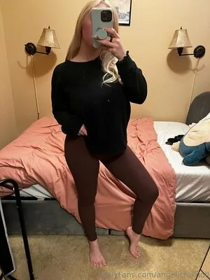 angelicfuckdoll