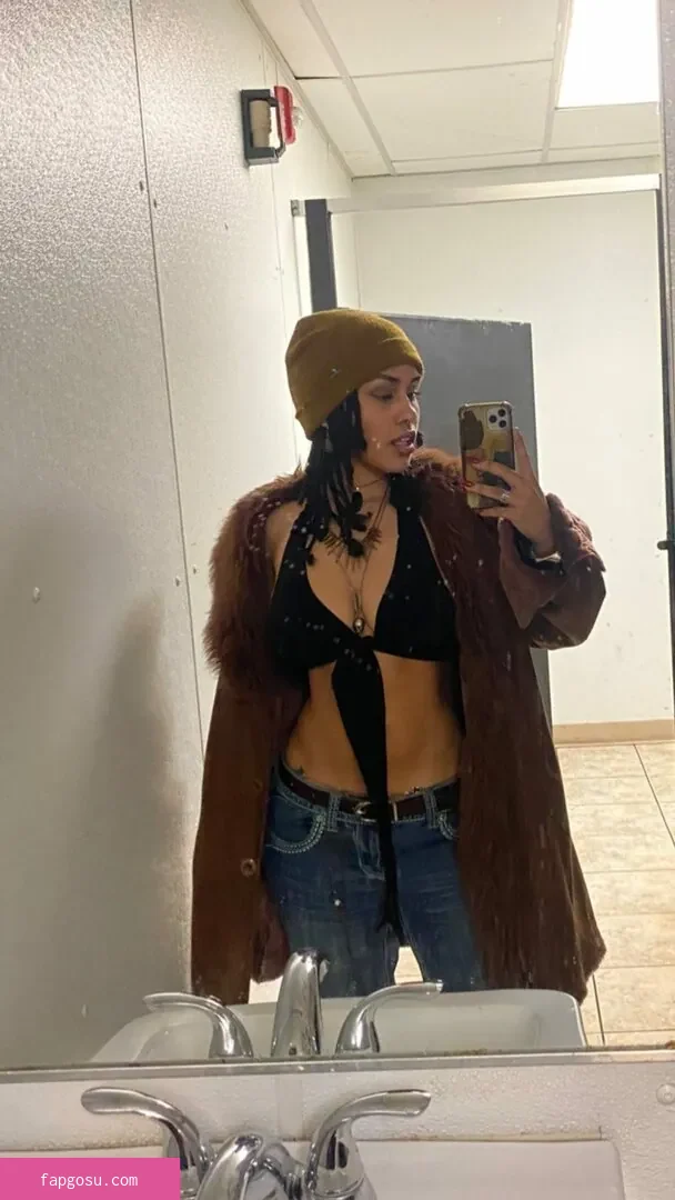 Aaliyeezy