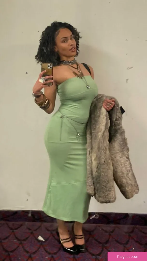 Aaliyeezy