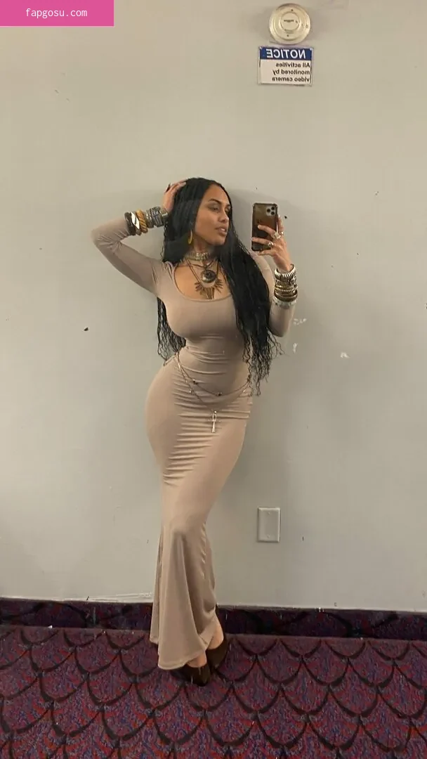 Aaliyeezy