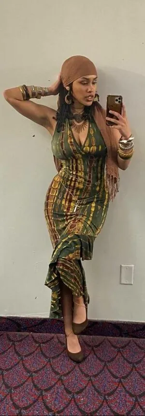 Aaliyeezy