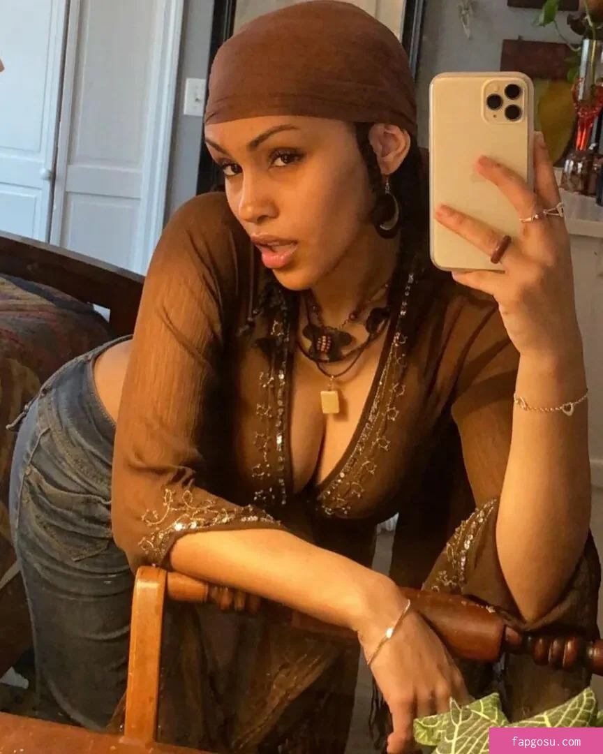 Aaliyeezy - Photo #264