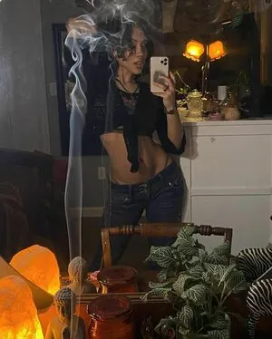 Aaliyeezy