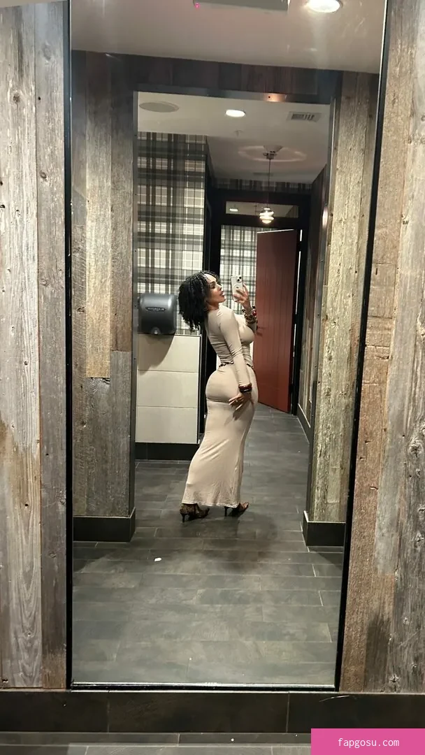 Aaliyeezy