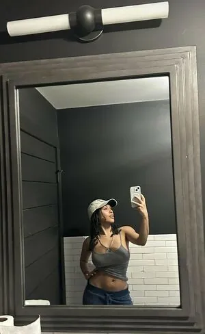 Aaliyeezy