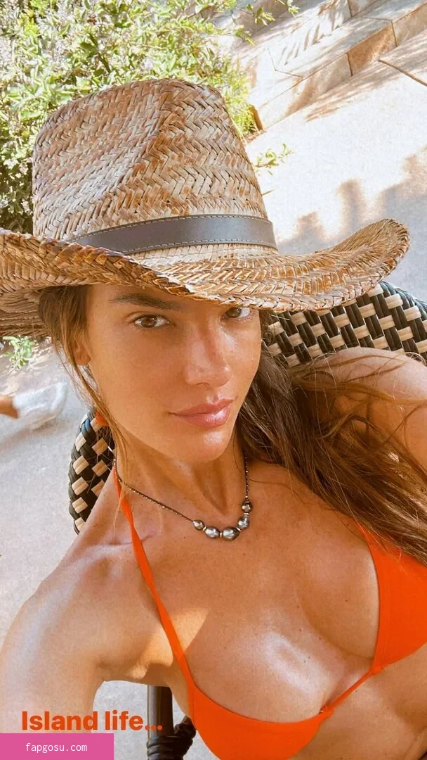 Alessandra Ambrosio