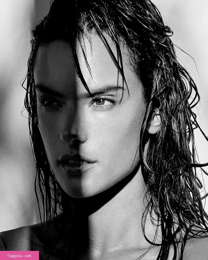 Alessandra Ambrosio - Photo #2734