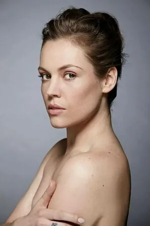 Agnes Bruckner content