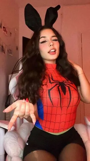 Alee Babe content