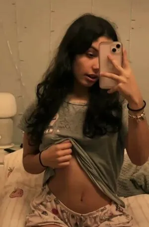Alee Babe content