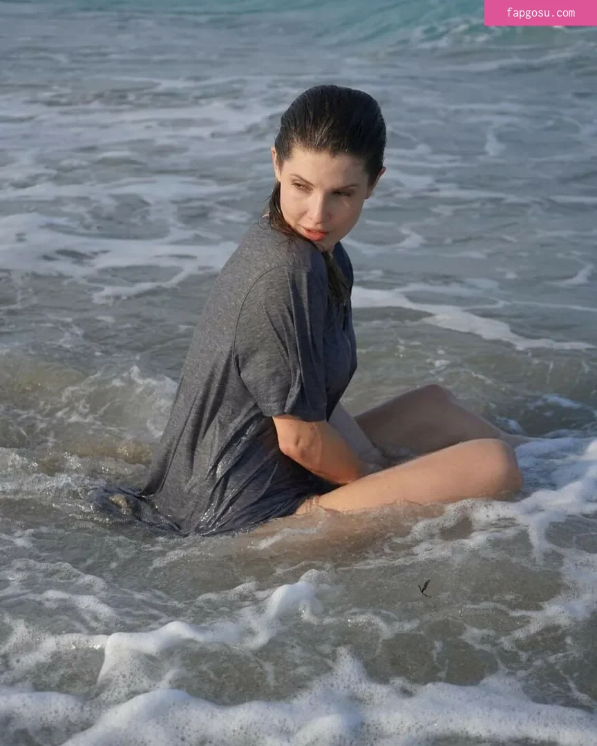 Amanda Cerny