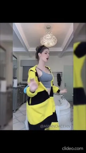 Amanda Cerny