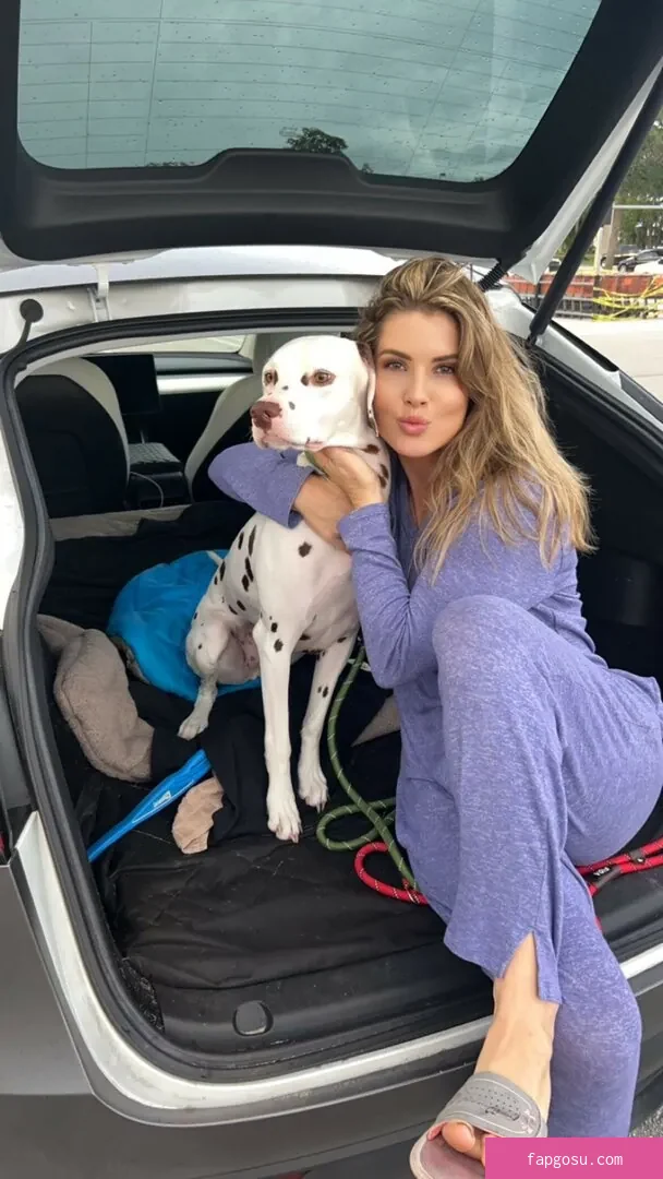 Amanda Cerny