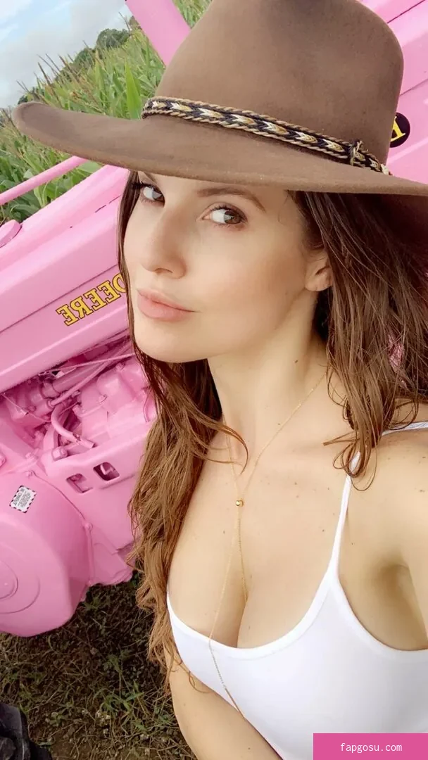 Amanda Cerny