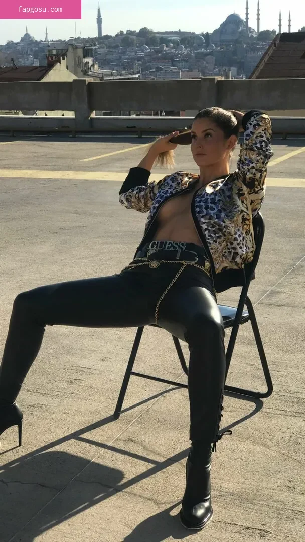 Amanda Cerny
