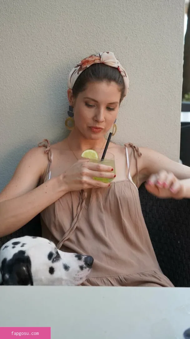 Amanda Cerny
