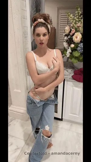 Amanda Cerny