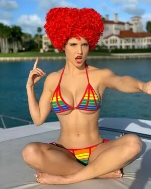 Amanda Cerny