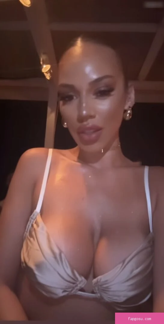 Ana Claudia