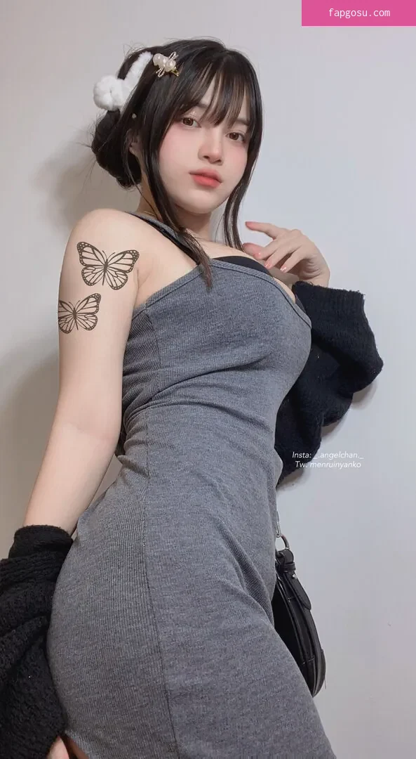 Angel Chan - Photo #1026