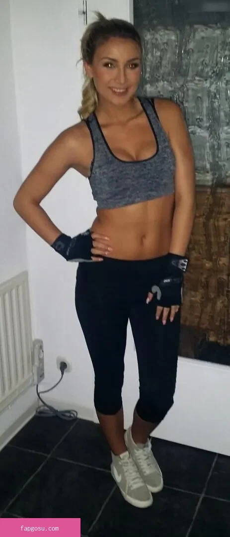 Anna-Carina Woitschack