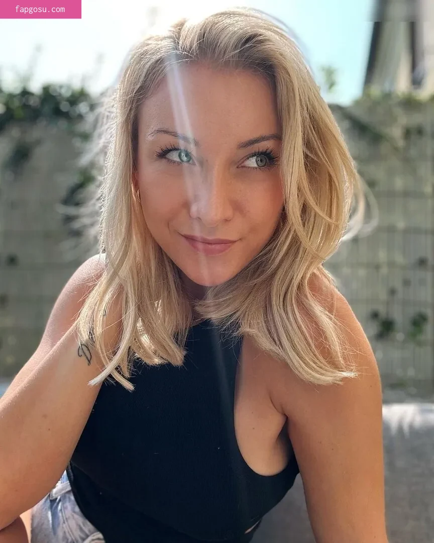 Anna-Carina Woitschack