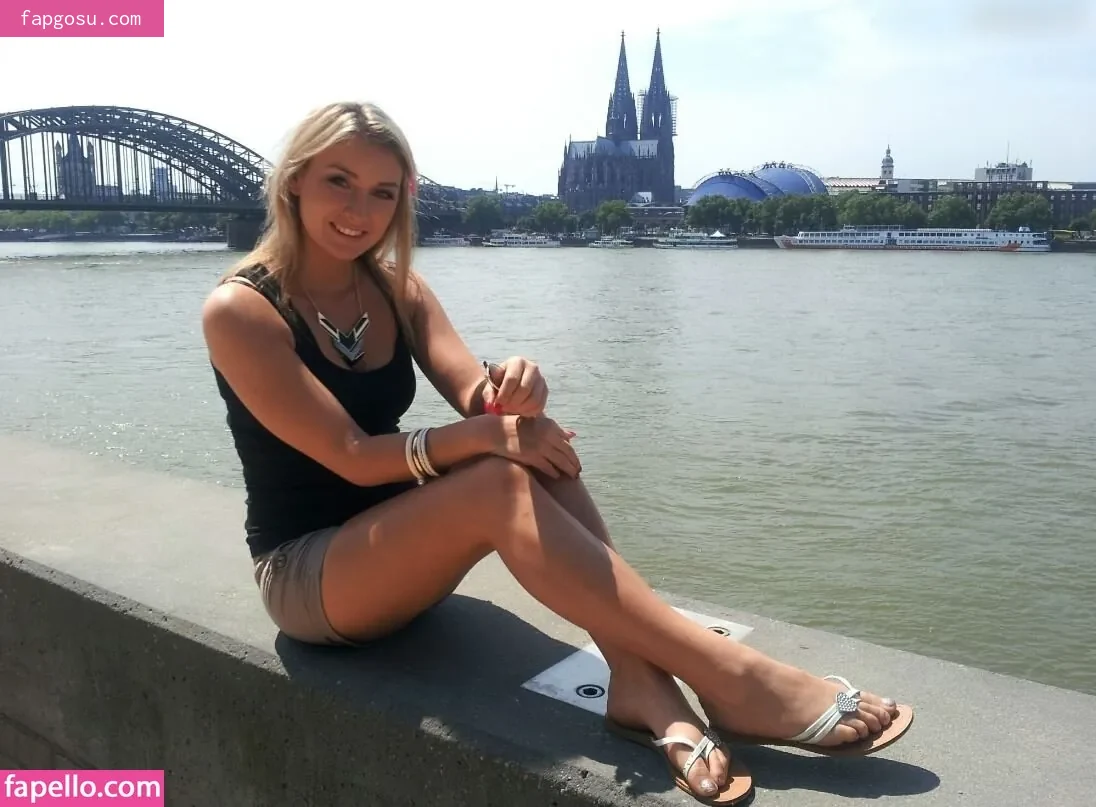 Anna-Carina Woitschack