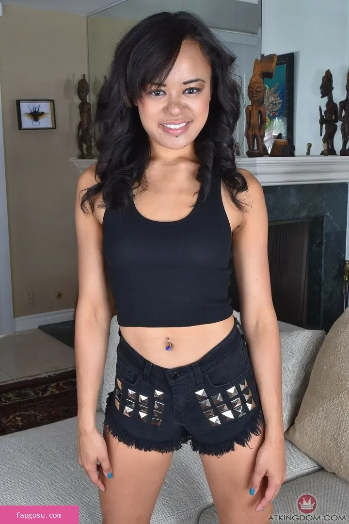 Annie Cruz