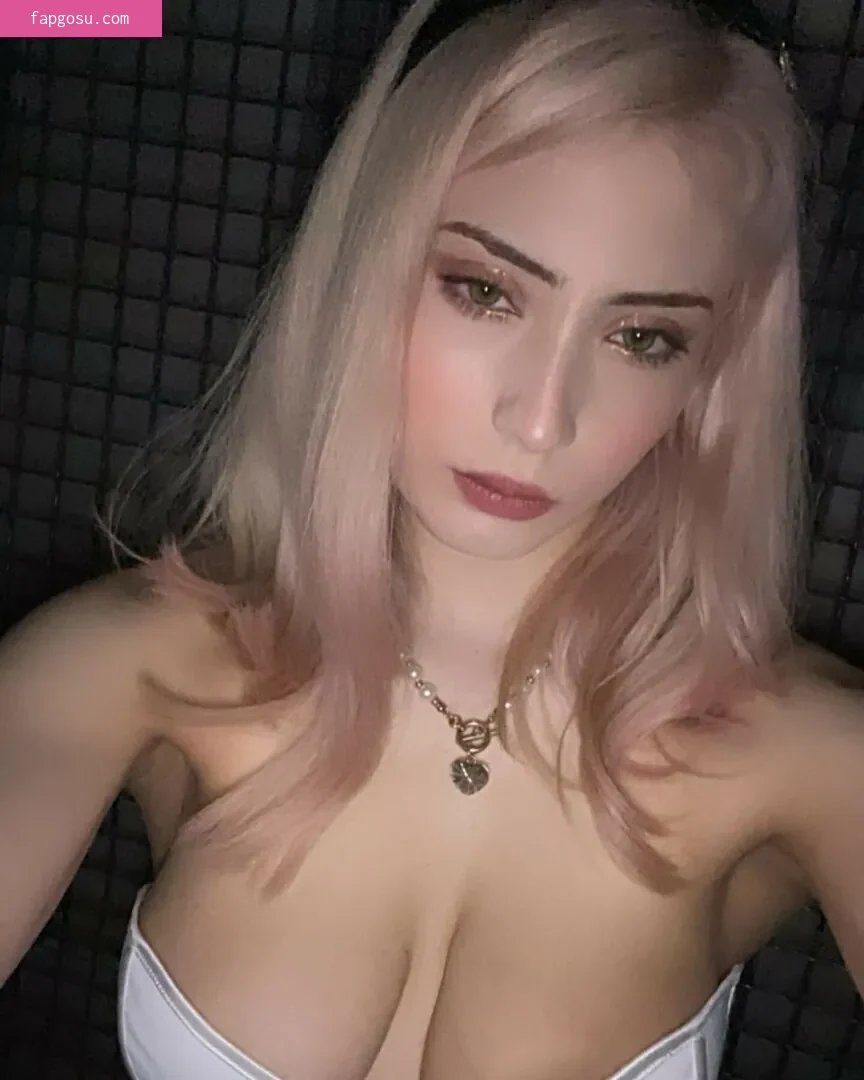 Athena Cosplay