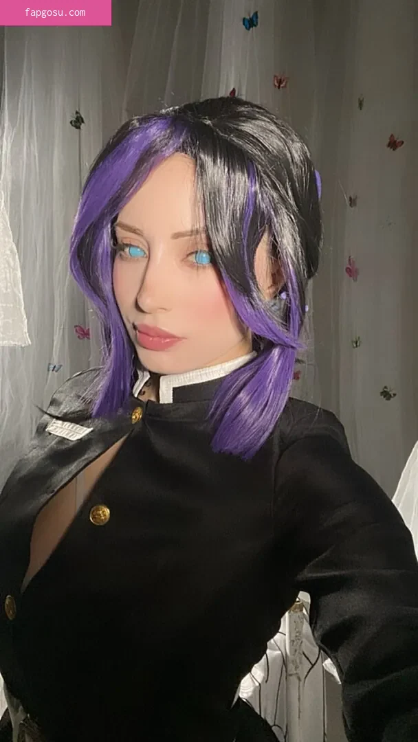 Athena Cosplay