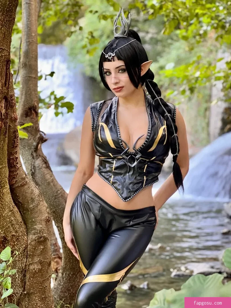 Athena Cosplay