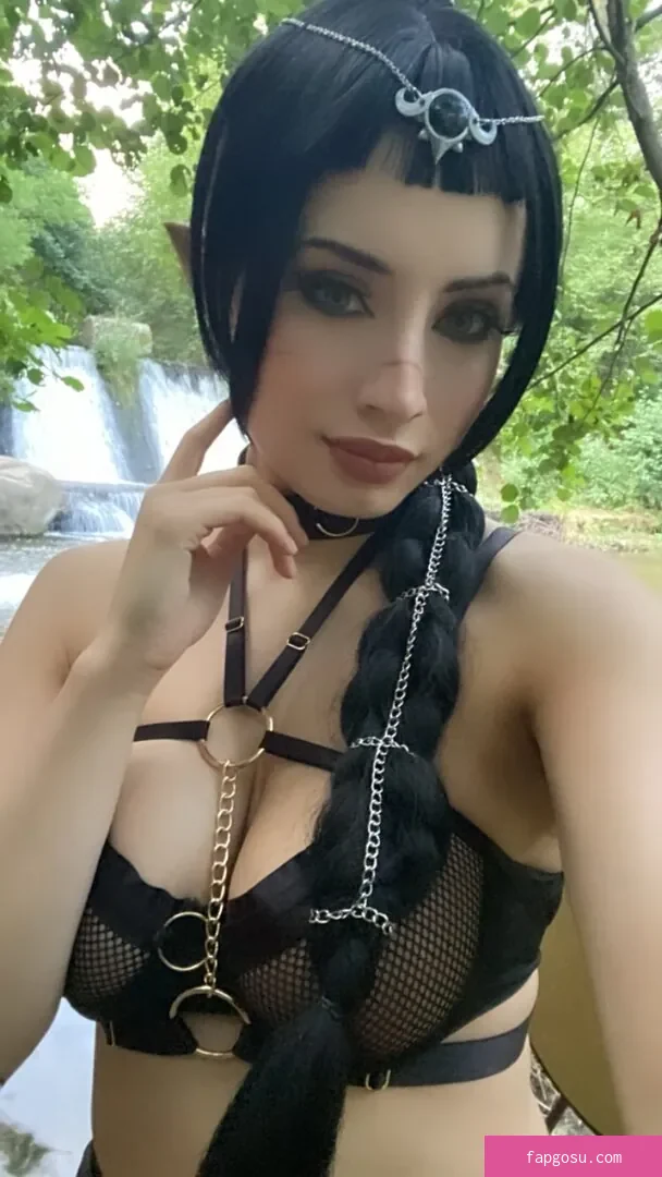 Athena Cosplay