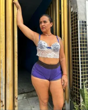 Ayla Costa content