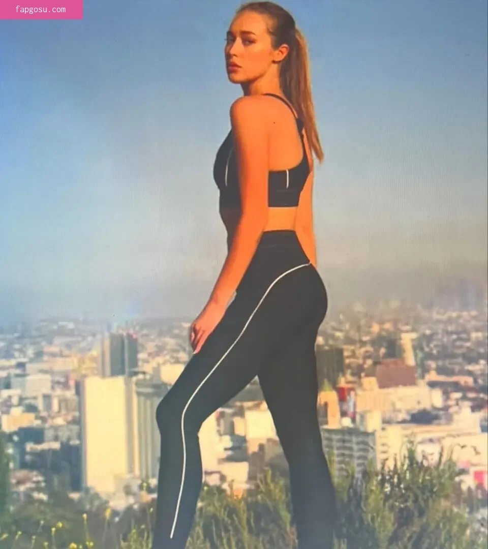 Alycia Debnam Carey