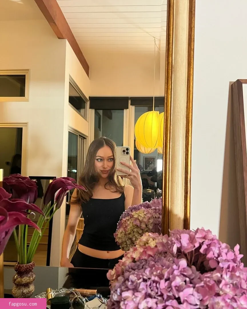 Alycia Debnam Carey