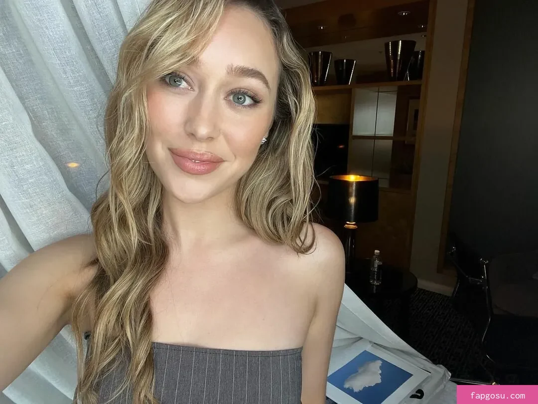Alycia Debnam Carey