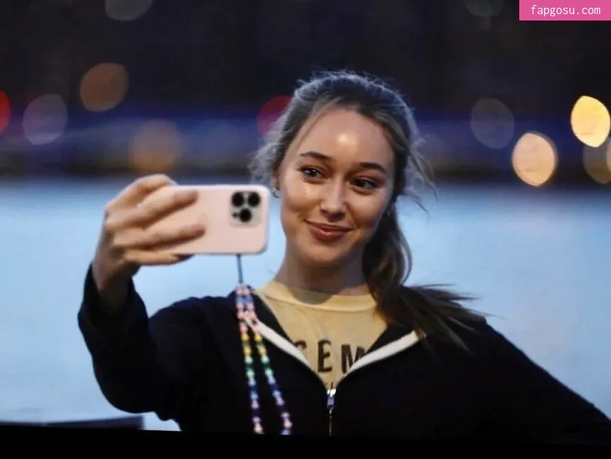 Alycia Debnam Carey
