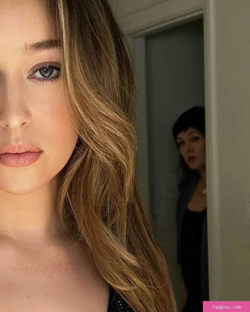 Alycia Debnam Carey
