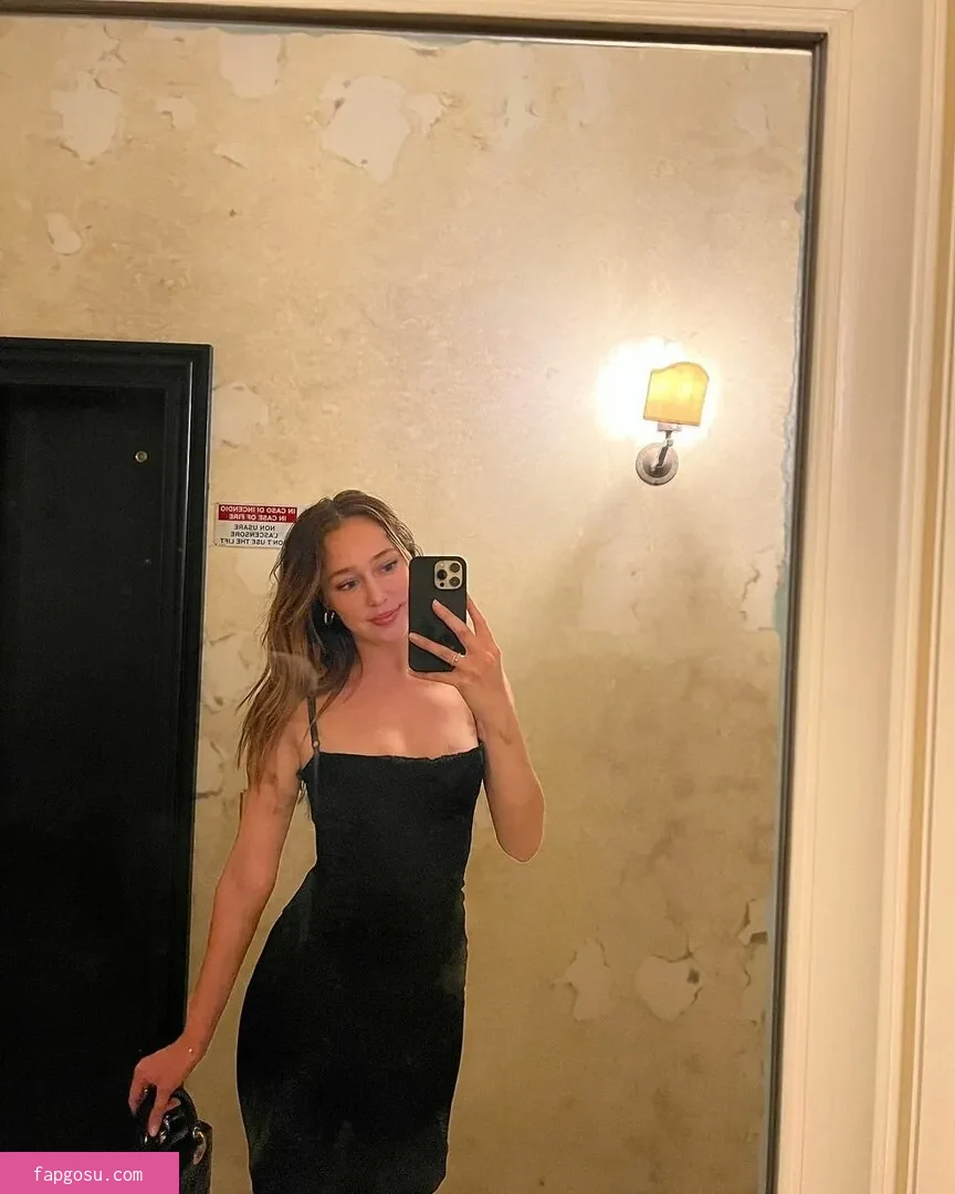Alycia Debnam Carey
