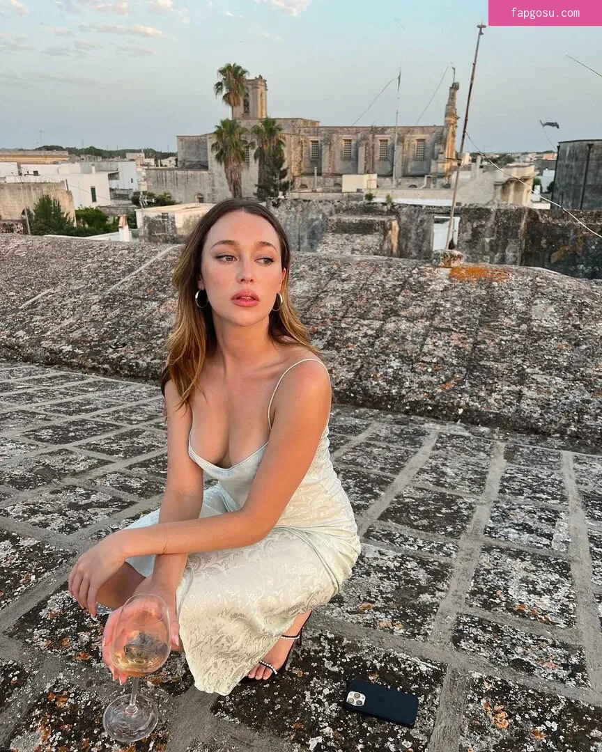 Alycia Debnam Carey