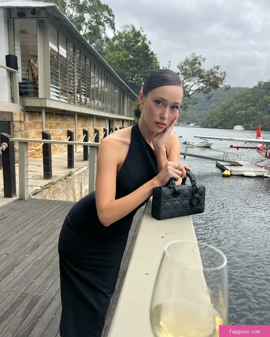 Alycia Debnam Carey
