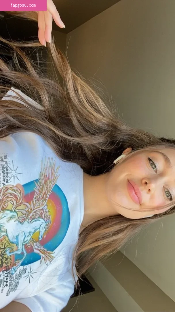 Alycia Debnam Carey