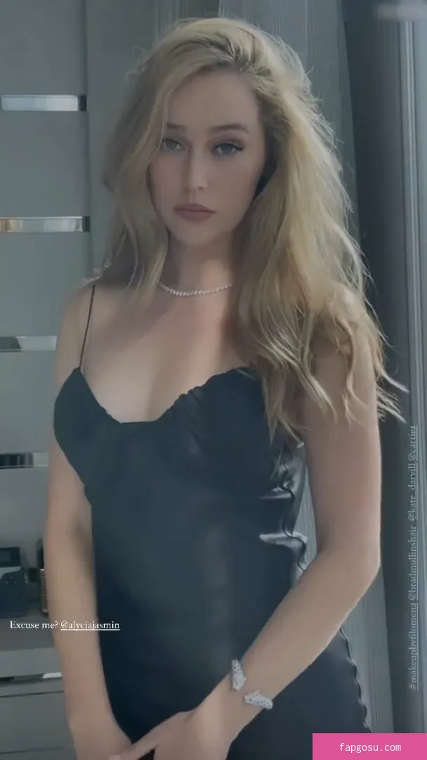 Alycia Debnam Carey