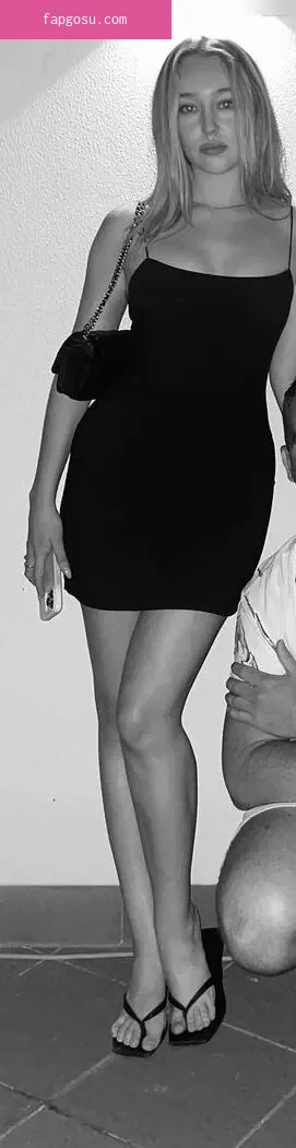 Alycia Debnam Carey