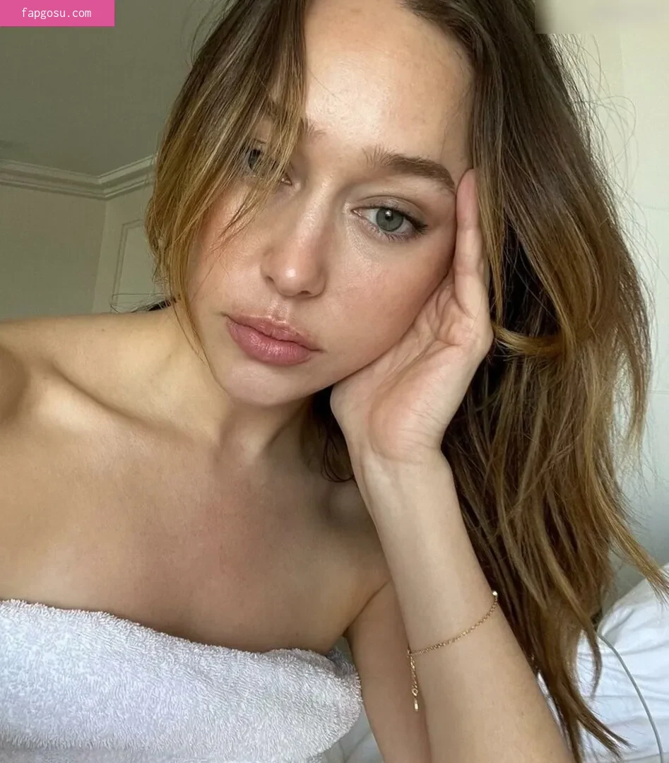 Alycia Debnam Carey